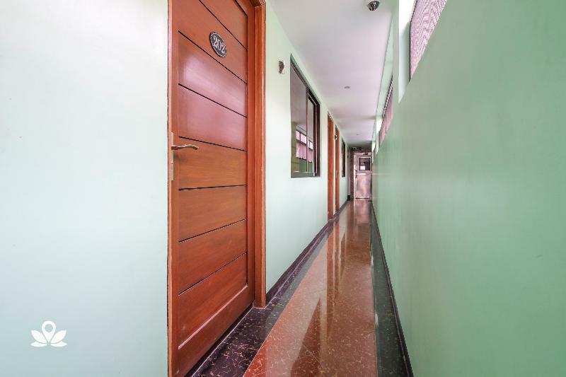 Zen Rooms Time Travellers Makati 마카티 외부 사진